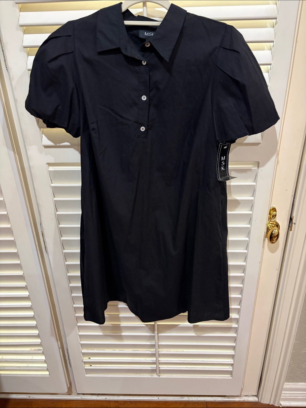 MSK Black Short-Sleeve Popover Black Dress. Size medium.NWT